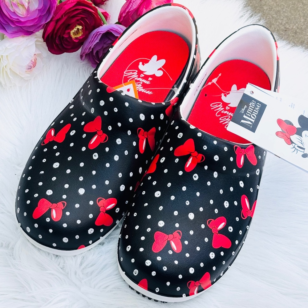 Crocs x Disney Minnie Mouse Clogs - Picture 2 of 7